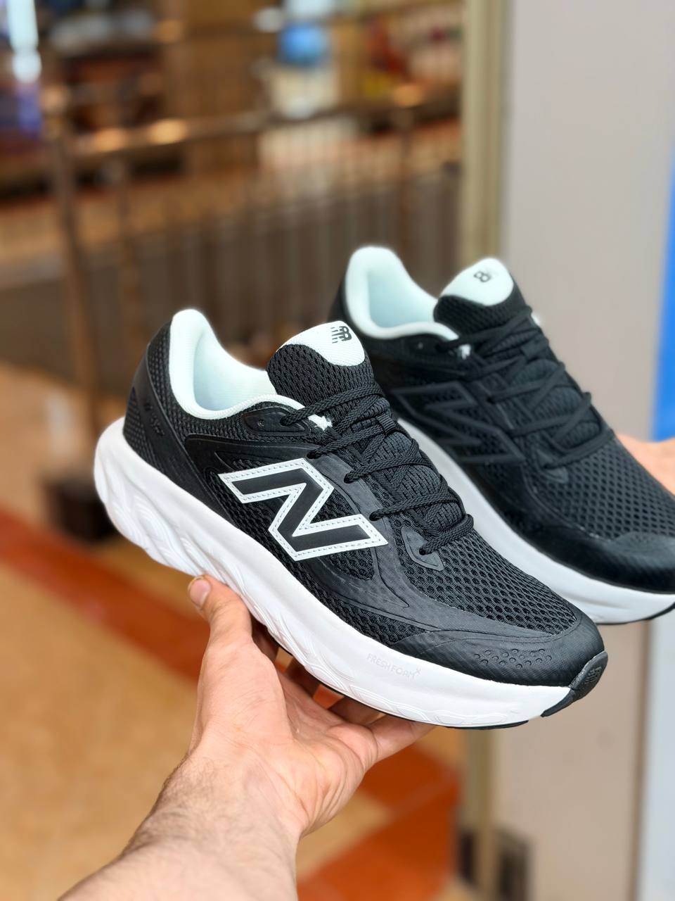 کتونی نیوبالانس فرش فومNew balance Fresh Foam | راحتترین کفش پیادهروی و رانینگ مسترکوالیتی ساخت ویتنام سایز ۴۰ تا ۴۵