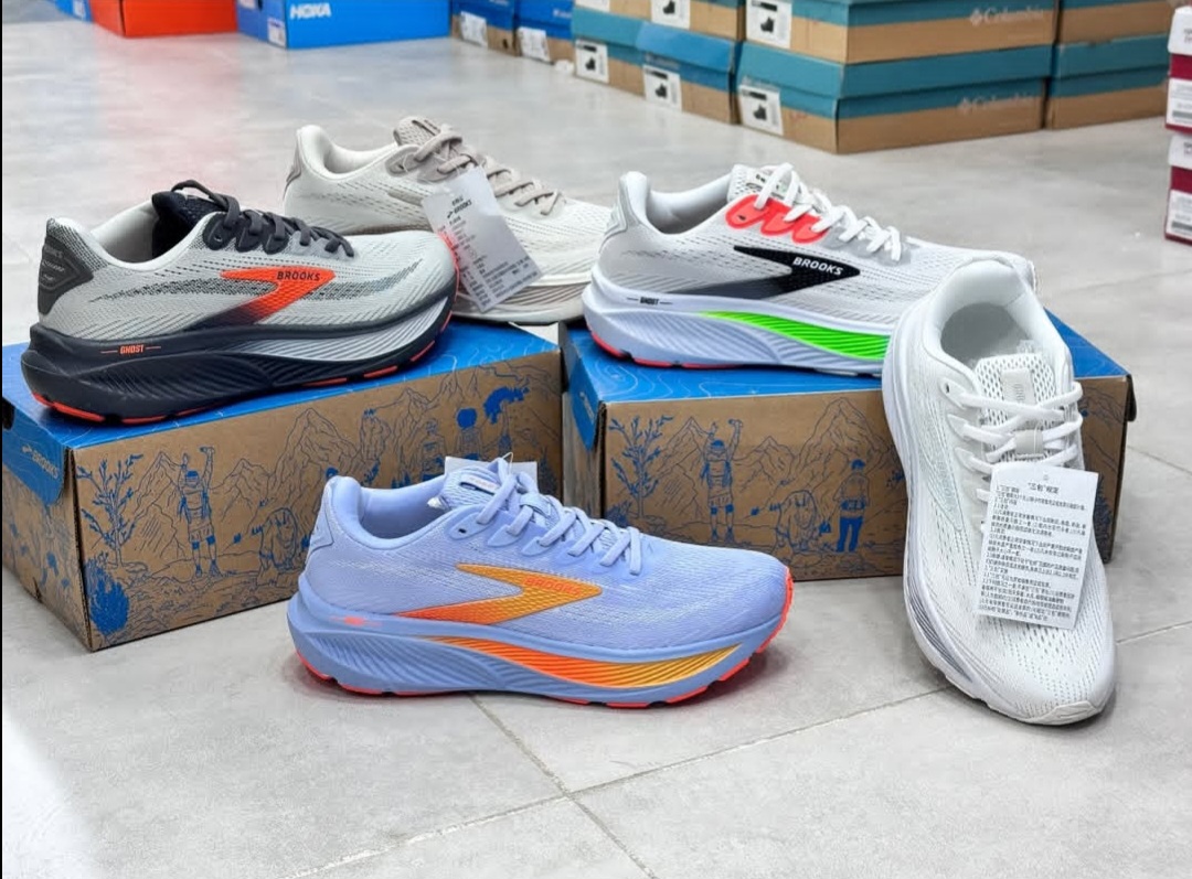 Brooks Ghost 17 Vietnam