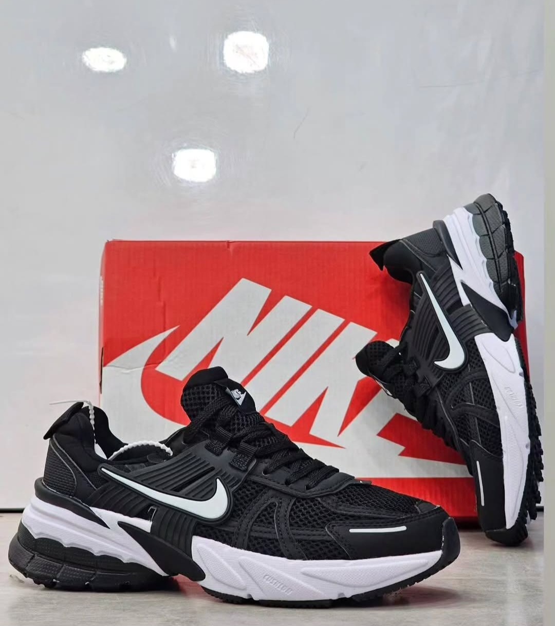 کتونی ویتنامی نایک کشلون وی تو کی | ساخت ویتنام | باجعبه Nike V2k Run سایز بندی کامل 40 تا 45