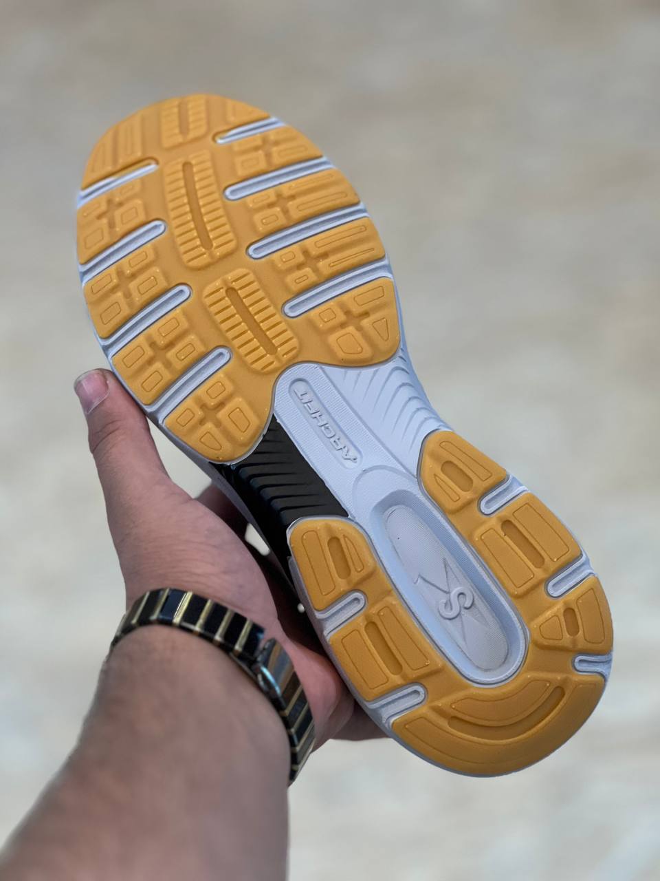 کتونی اسکیچرز