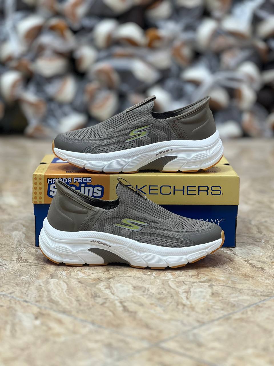 کفش اسکیچرز / Skechers Slip Ins / اسلیپ طبی و سبک و راحت / سایز 40تا 45 / فروش بصورت عمده و تک
