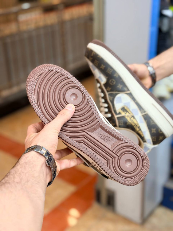 کتونی نایک ایرNike Air ساخت ویتنام سایز ۴۱تا ۴۷ فروش بصورت عمده و تک تضمین کیفیت کالا