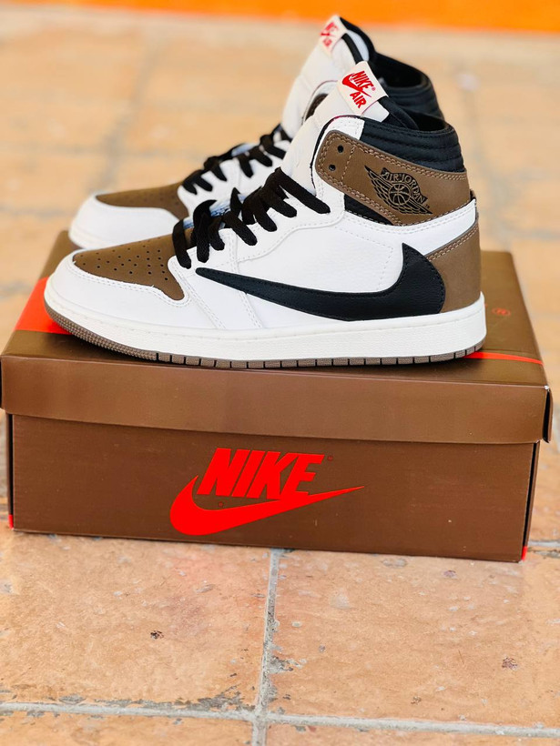 کتونی نایک جردن ۱ Nike air jordan ساخت ویتنام سایز 40 تا 45 فروش عمده وتک