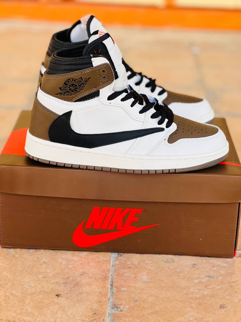 کتونی نایک جردن ۱ Nike air jordan ساخت ویتنام سایز 40 تا 45 فروش عمده وتک