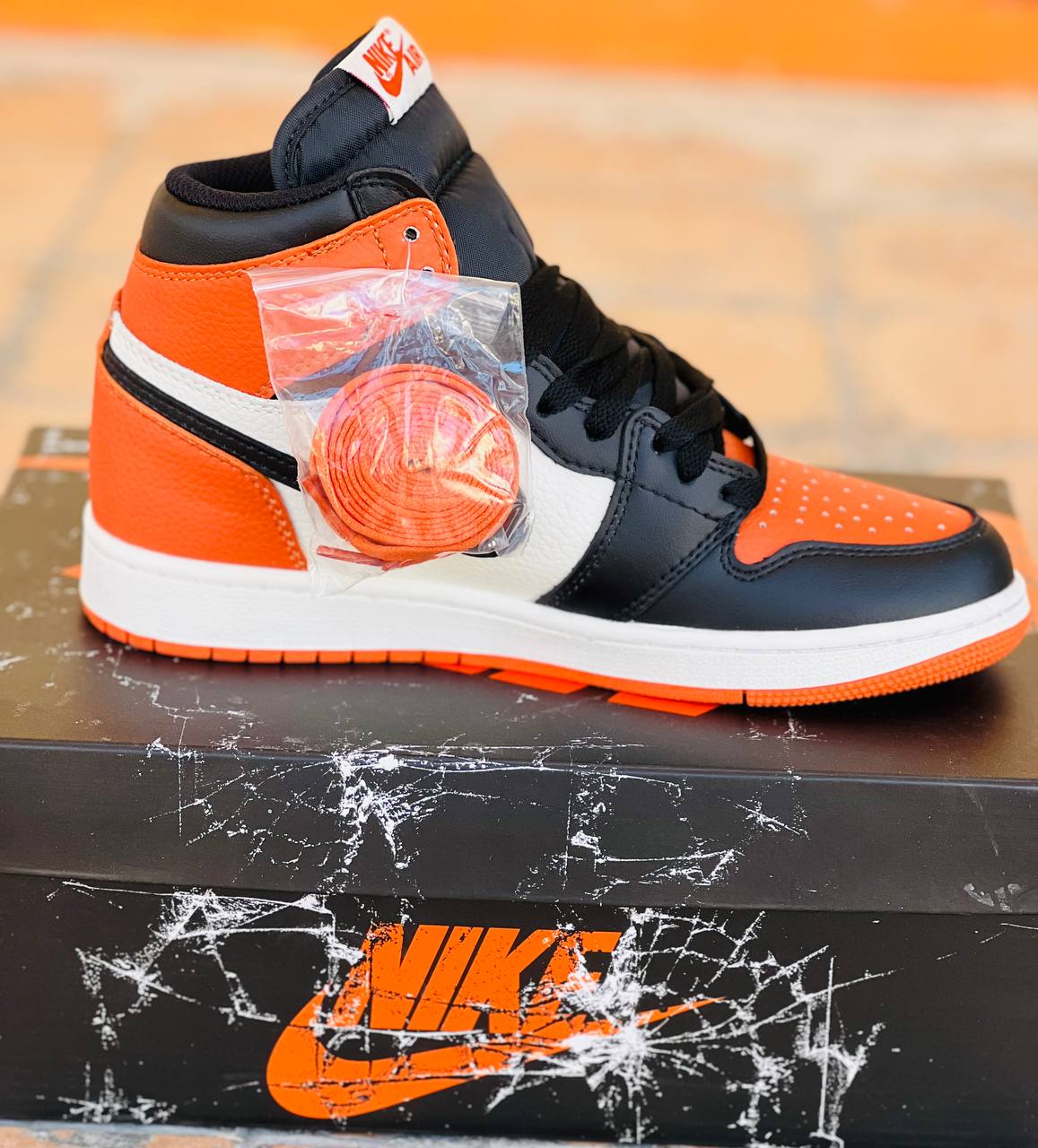 کتونی نایک جردن ۱ ساخت ویتنام مستر کوالیتی Aسایز 40 تا 45 . Nike air jordan 1 vietnam