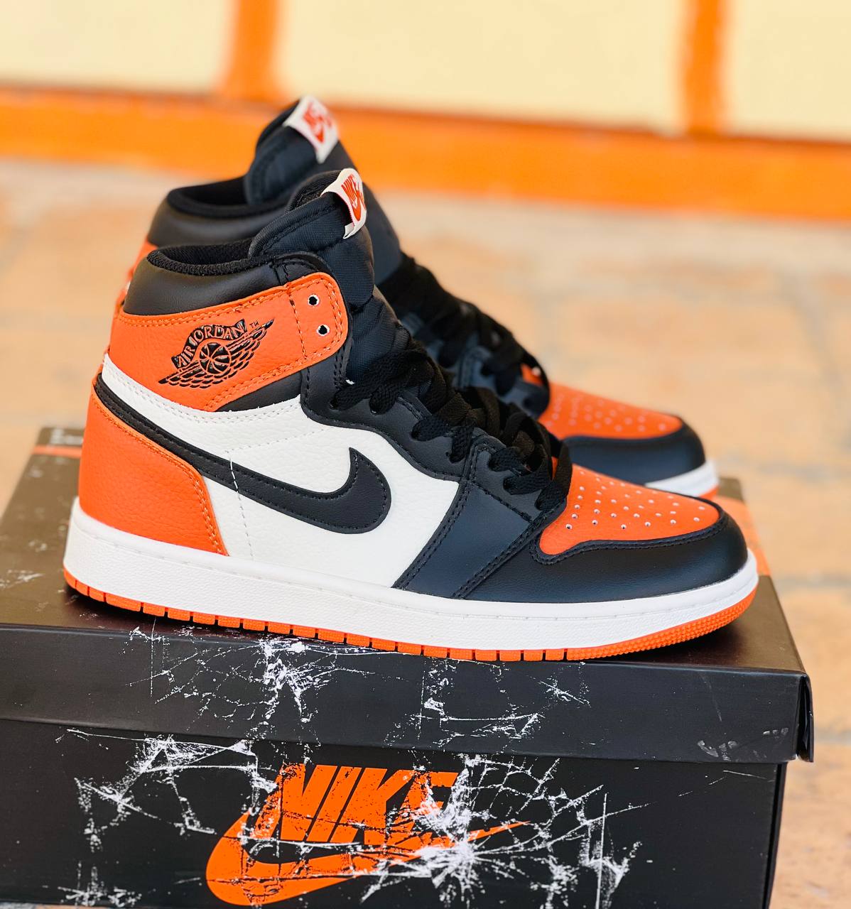 کتونی نایک جردن ۱ ساخت ویتنام مستر کوالیتی Aسایز 40 تا 45 . Nike air jordan 1 vietnam