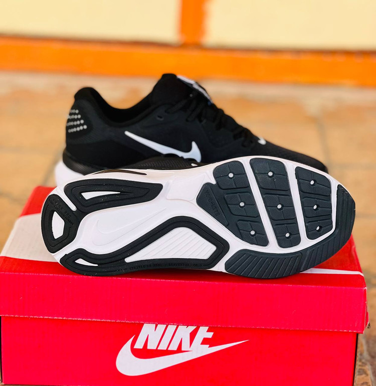 کتونی نایک استراکچر 26 مسترکوالیتی /سایز 38 الی 45/ Nike Structure 26/ فروش عمده و تک
