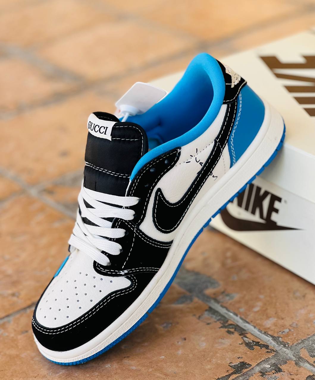 کتونی ویتنامی نایک ایر جردن 1 تراویس اسکات مسترکوالیتی /سایز 40 الی 45/Air jordan 1 High Travis Scot/فروش عمده و تک
