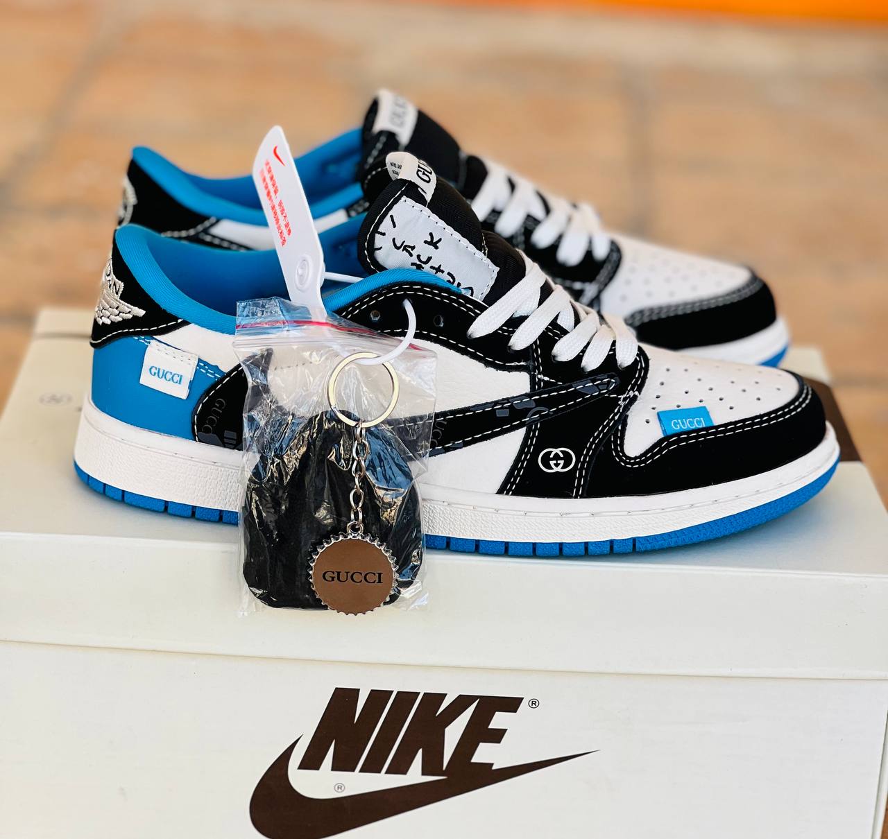کتونی ویتنامی نایک ایر جردن 1 تراویس اسکات مسترکوالیتی /سایز 40 الی 45/Air jordan 1 High Travis Scot/فروش عمده و تک