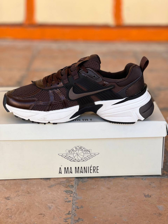 کفش نایک وی تو کی/Nike V2k Run