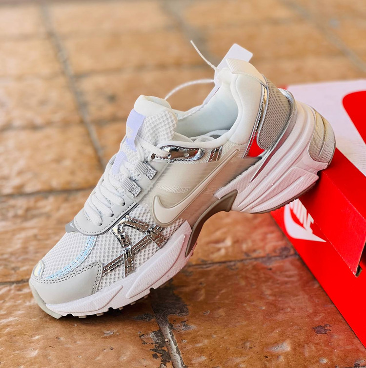 کفش نایک وی تو کی Nike V2k Run | ساخت ویتنام | باجعبه بارکد دار سایز بندی کامل 37تا45