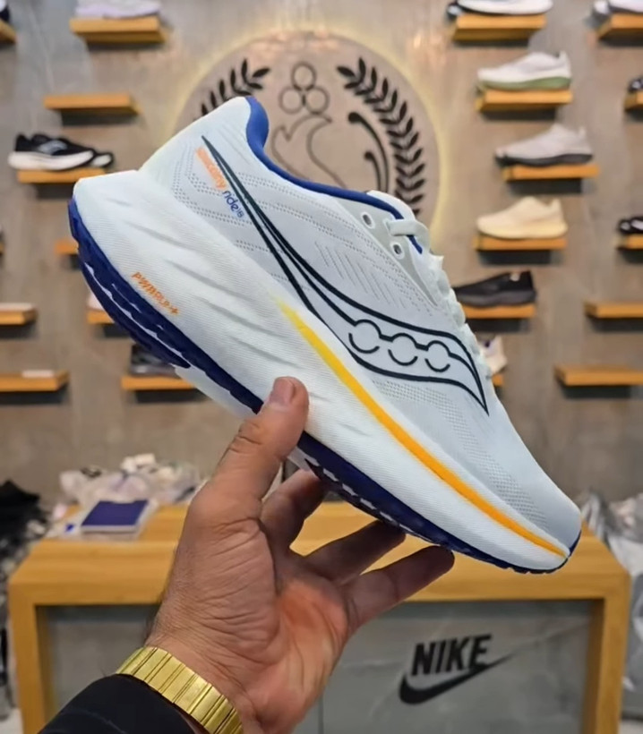 کتونی ساکونی راید 18/سایز ۴۰ الی ۴۵/ Saucony Ride 18/ساخت ویتنام فروش عمده و تک