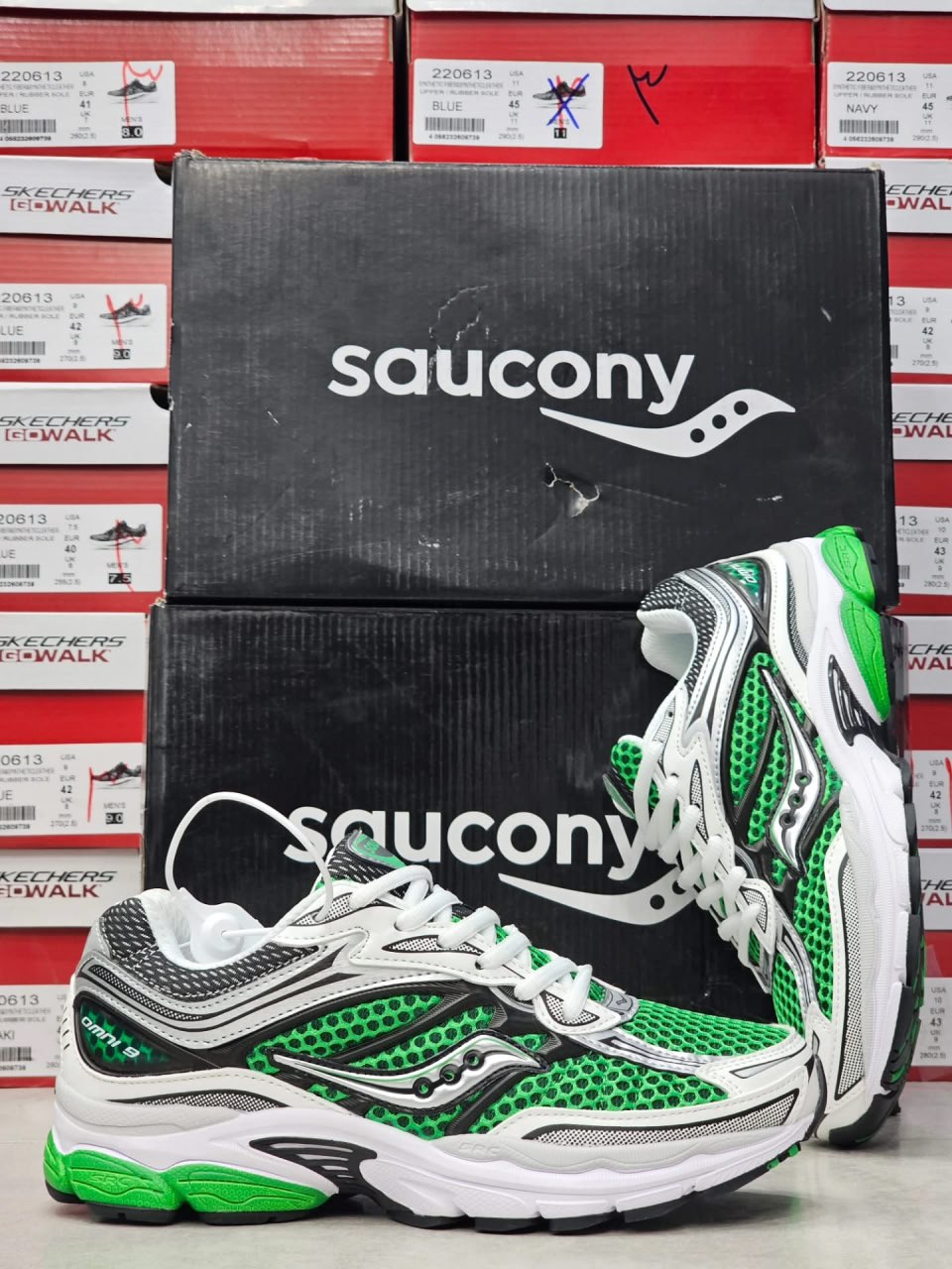 کتونی ویتنامی ساکونی تور درشت9 saucony omniساخت ویتنام مستر کوالیتی سایز ۴۰ تا ۴۵، فروش بصورت عمده و تک .