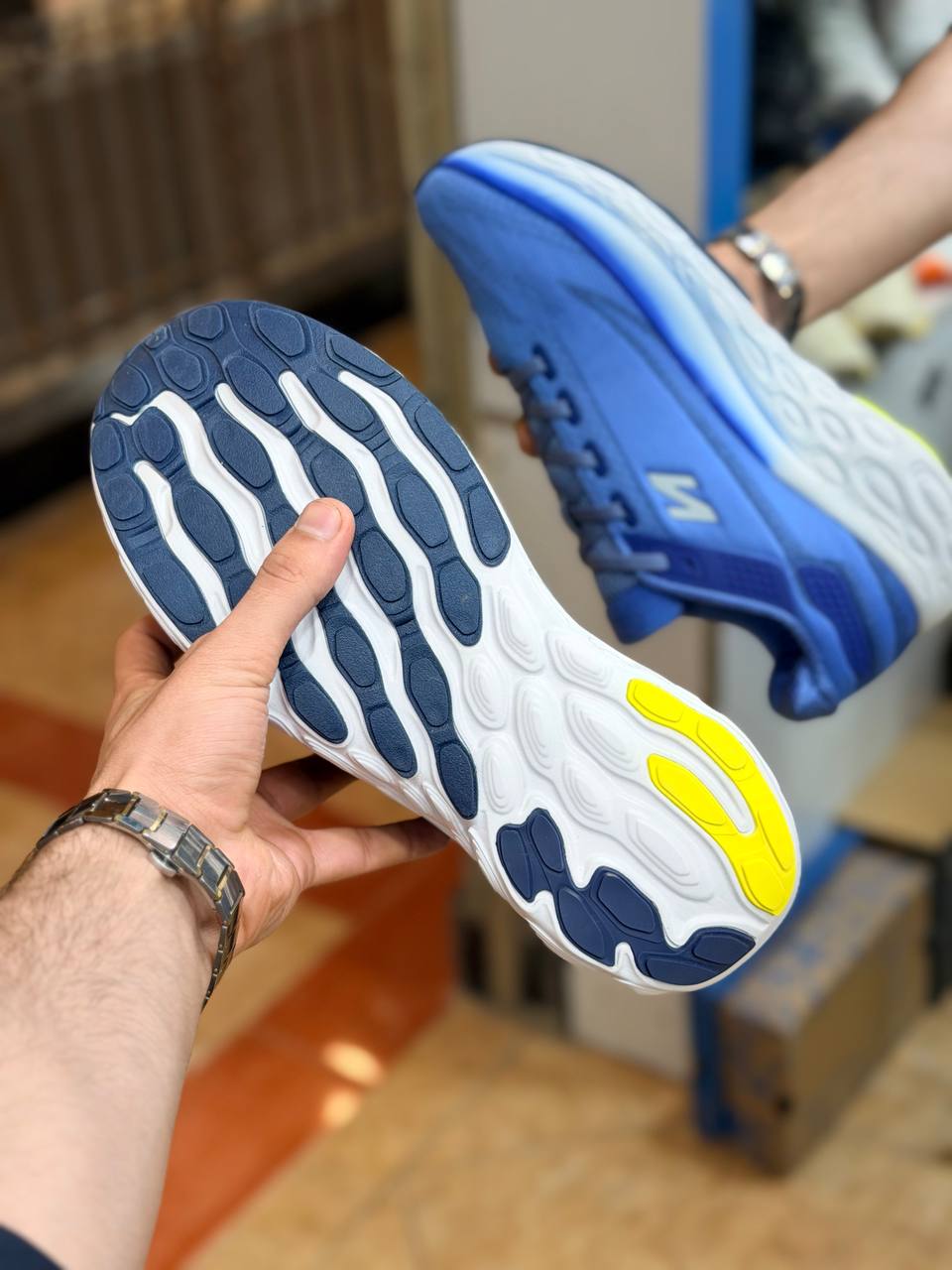 کتونی نیوبالانس New balance Fresh Foam 1080| راحتترین کفش پیادهروی و رانینگ مسترکوالیتی ساخت ویتنام سایز ۴۰ تا ۴۵