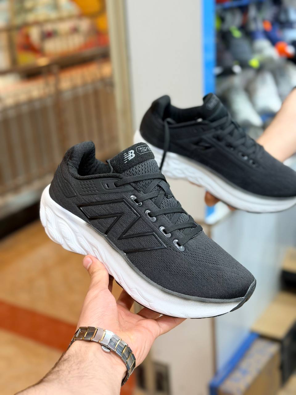 کفش نیوبالانس New balance Fresh Foam 1080| راحتترین کفش پیادهروی و رانینگ مسترکوالیتی ساخت ویتنام سایز ۴۰ تا ۴۵