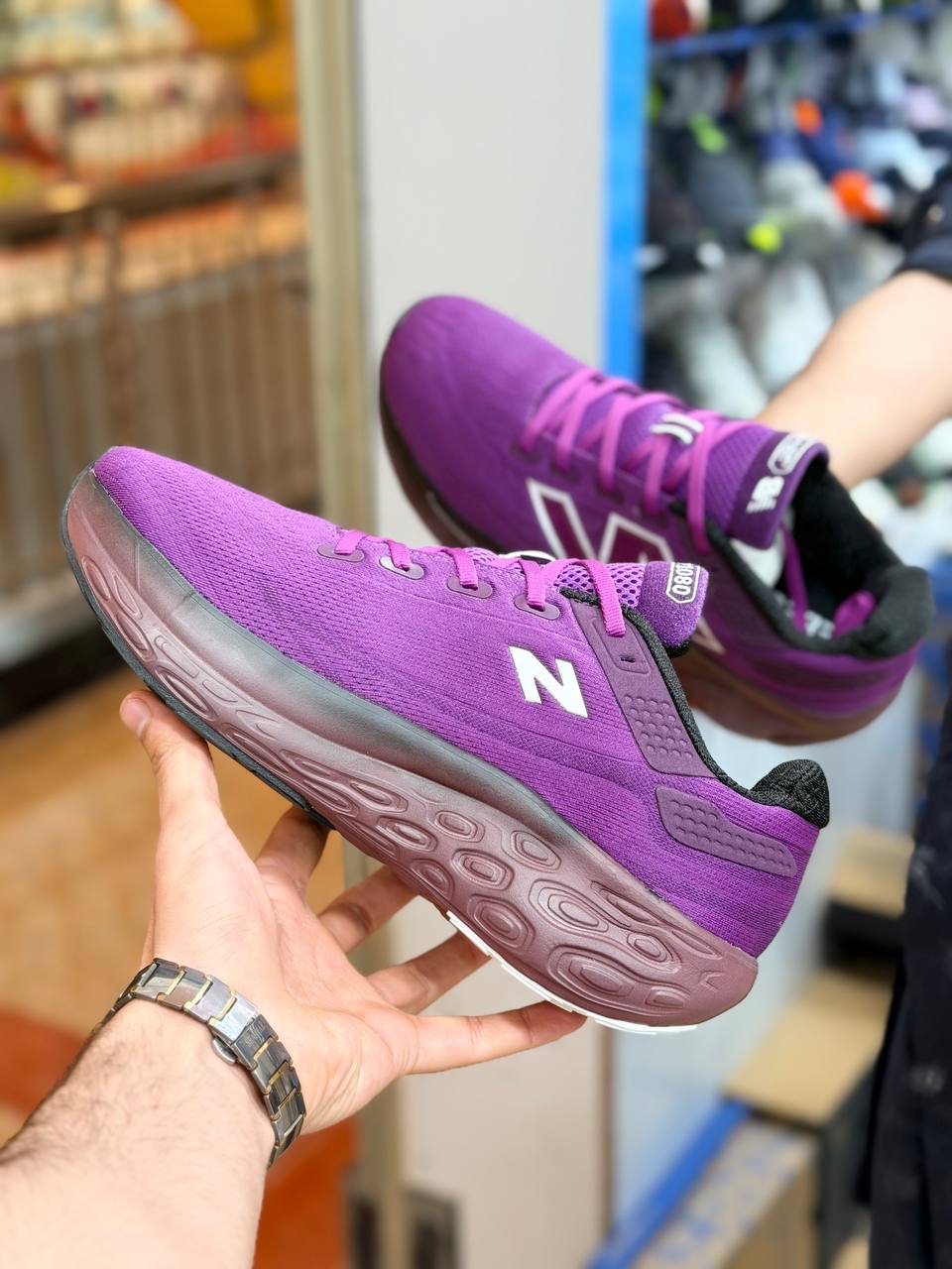 کفش ویتنامی نیوبالانس New balance Fresh Foam 1080| راحتترین کفش پیادهروی و رانینگ مسترکوالیتی ساخت ویتنام سایز ۴۰ تا ۴۵