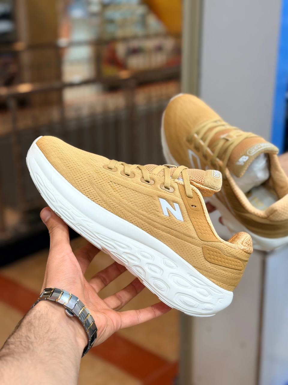 کتونی نیوبالانس New balance Fresh Foam 1080| راحتترین کفش پیادهروی و رانینگ مسترکوالیتی ساخت ویتنام سایز ۴۰ تا ۴۵