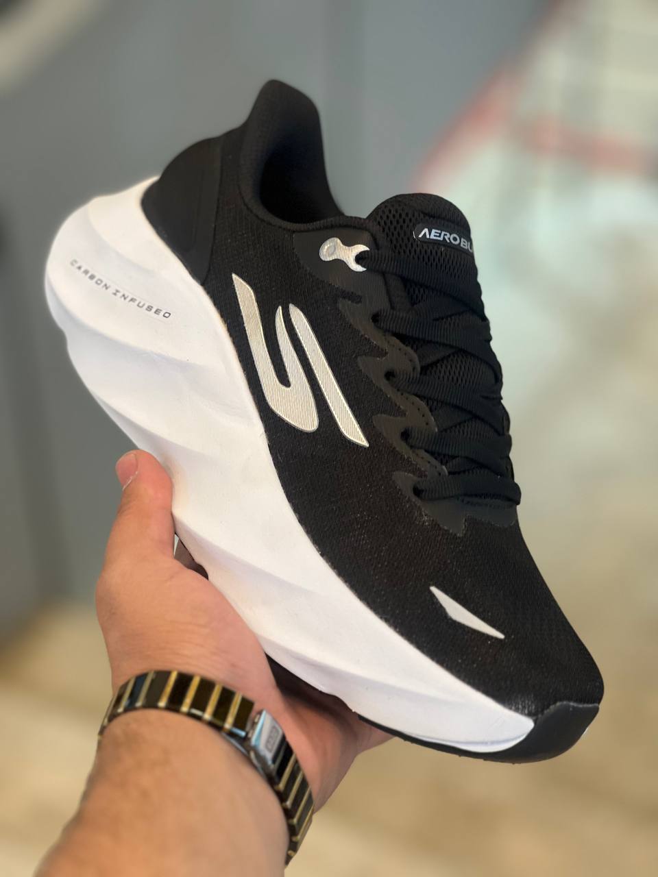 کتونی اسکیچرزSkechers Aeru Burst/ ساخت ویتنام سایز 37تا45/فروش عمده و تک /ست جذاب