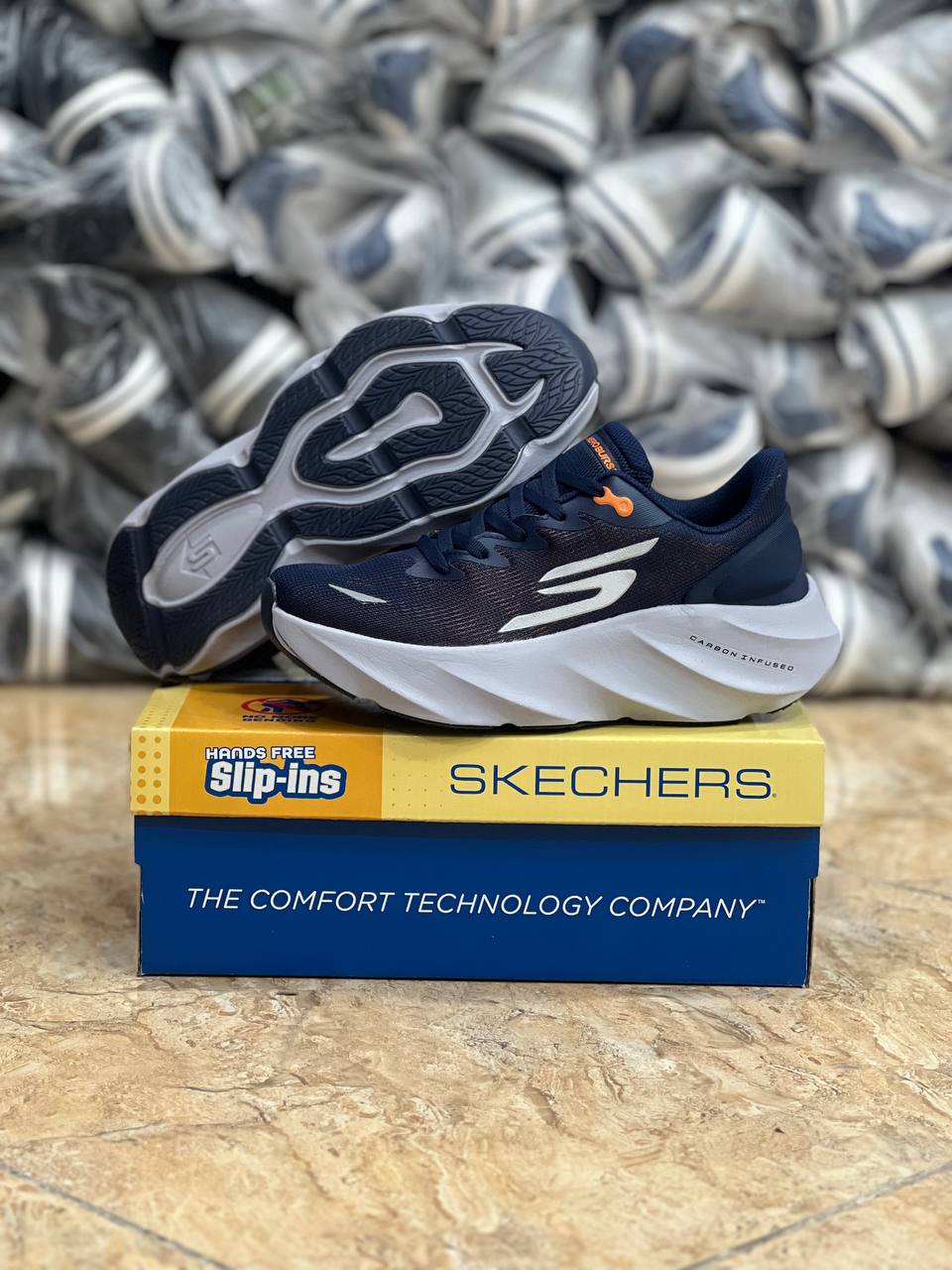 کتونی اسکیچرزSkechers Aeru Burst/ ساخت ویتنام /نرم و سبک و راحت/سایز ۴۰تا ۴۵/فروش عمده و تک