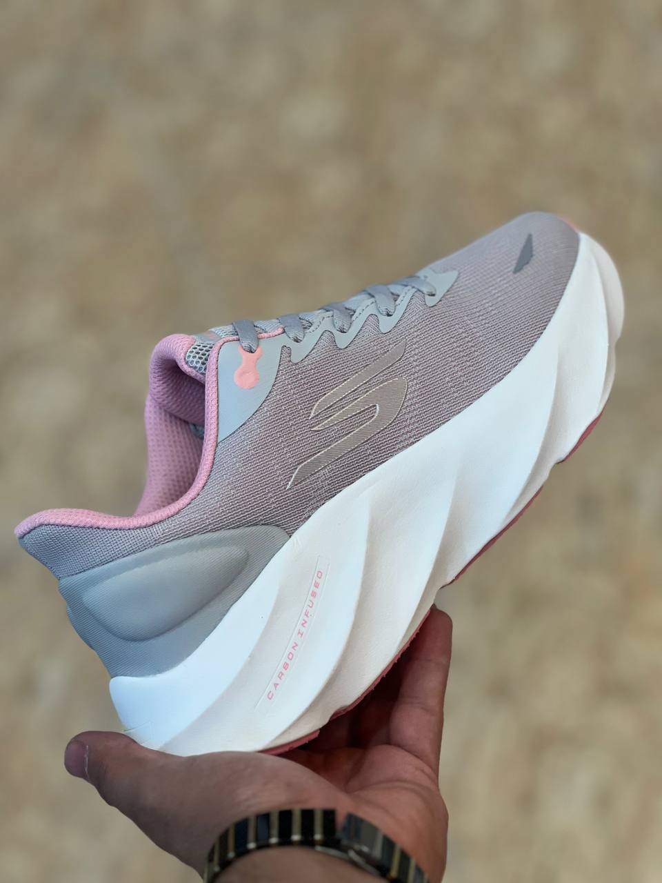 کتونی اسکیچرزSkechers Aeru Burst/ ساخت ویتنام/سبک و طبی و راحت/ سایز ۳۷تا ۴۰/فروش عمده و تک /