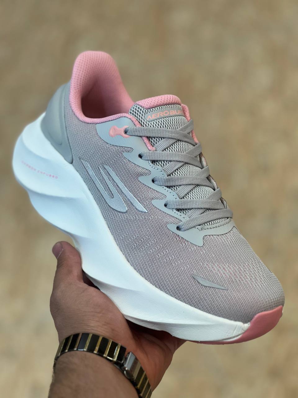 کتونی اسکیچرزSkechers Aeru Burst/ ساخت ویتنام/سبک و طبی و راحت/ سایز ۳۷تا ۴۰/فروش عمده و تک /
