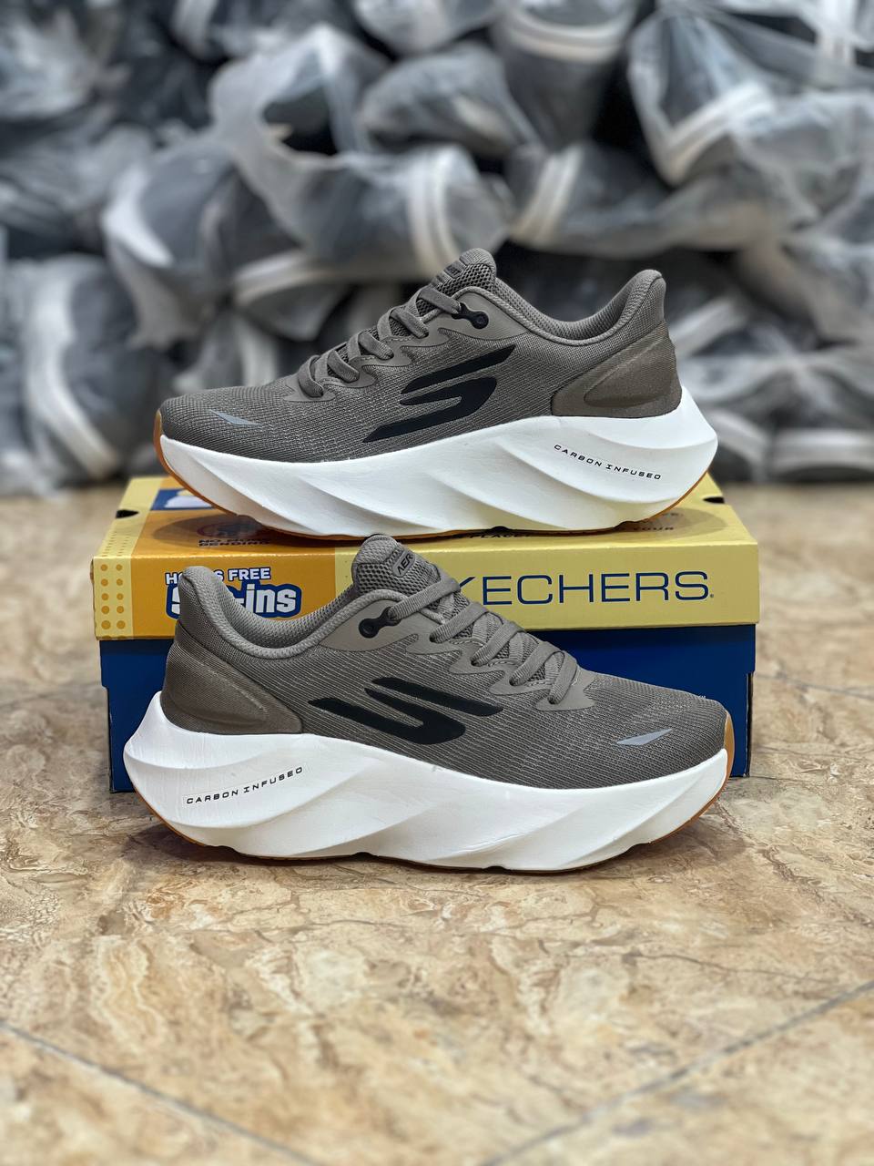 کفش اسکیچرزSkechers Aeru Burst/ ساخت ویتنام /نرم و سبک و راحت/سایز ۴۰تا ۴۵/فروش عمده و تک