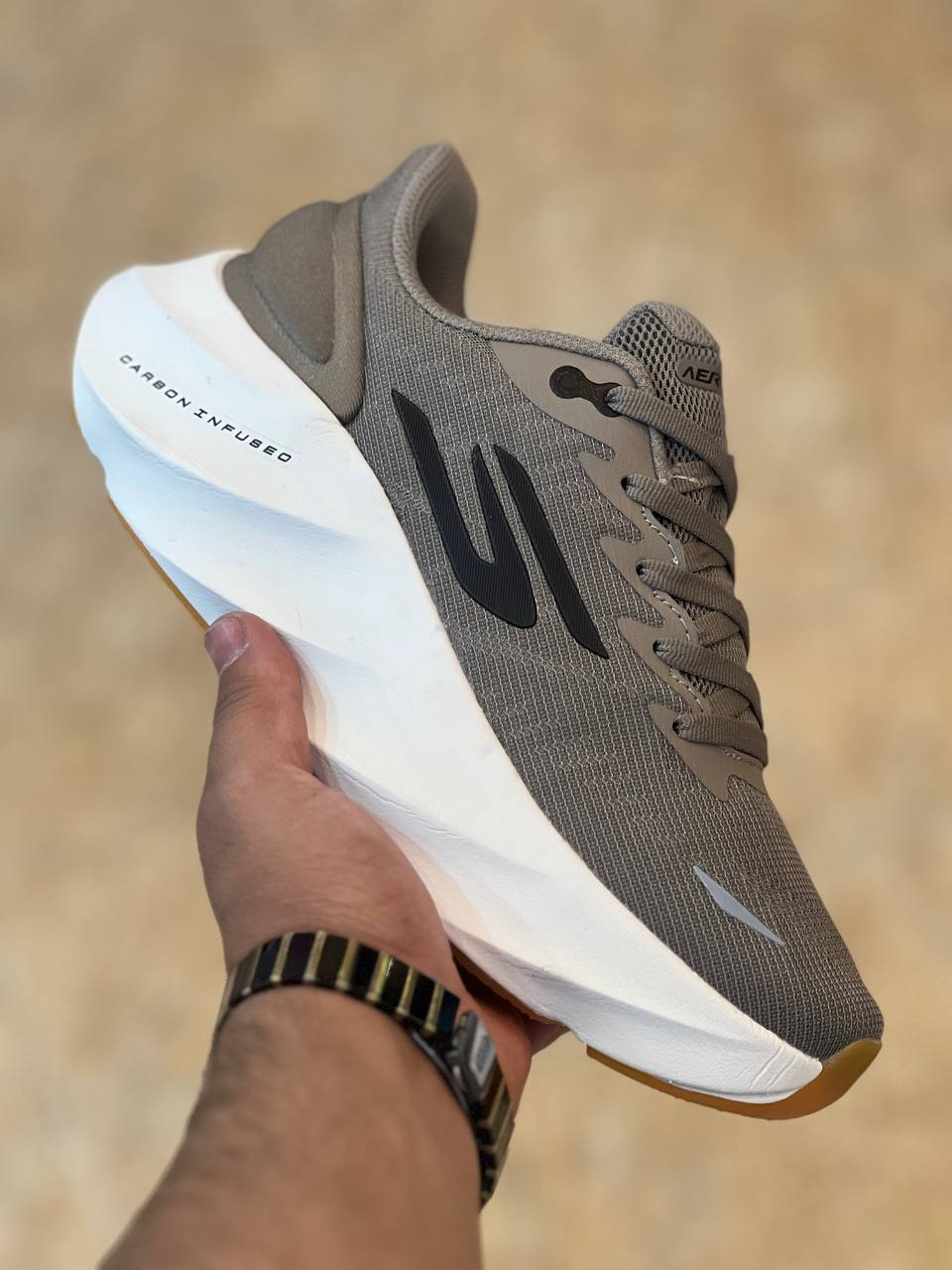 کفش اسکیچرزSkechers Aeru Burst/ ساخت ویتنام /نرم و سبک و راحت/سایز ۴۰تا ۴۵/فروش عمده و تک