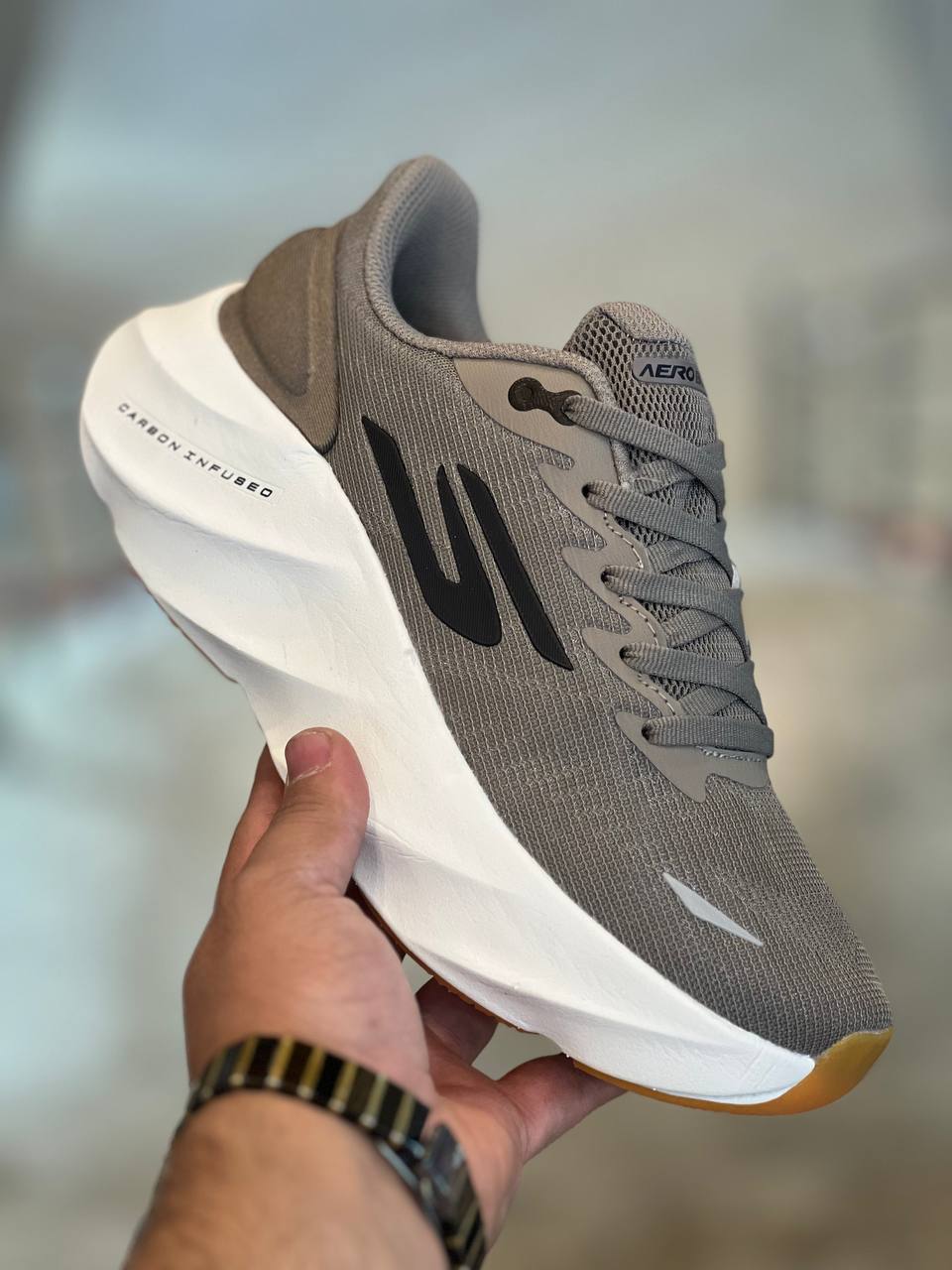 کفش اسکیچرزSkechers Aeru Burst/ ساخت ویتنام /نرم و سبک و راحت/سایز ۴۰تا ۴۵/فروش عمده و تک