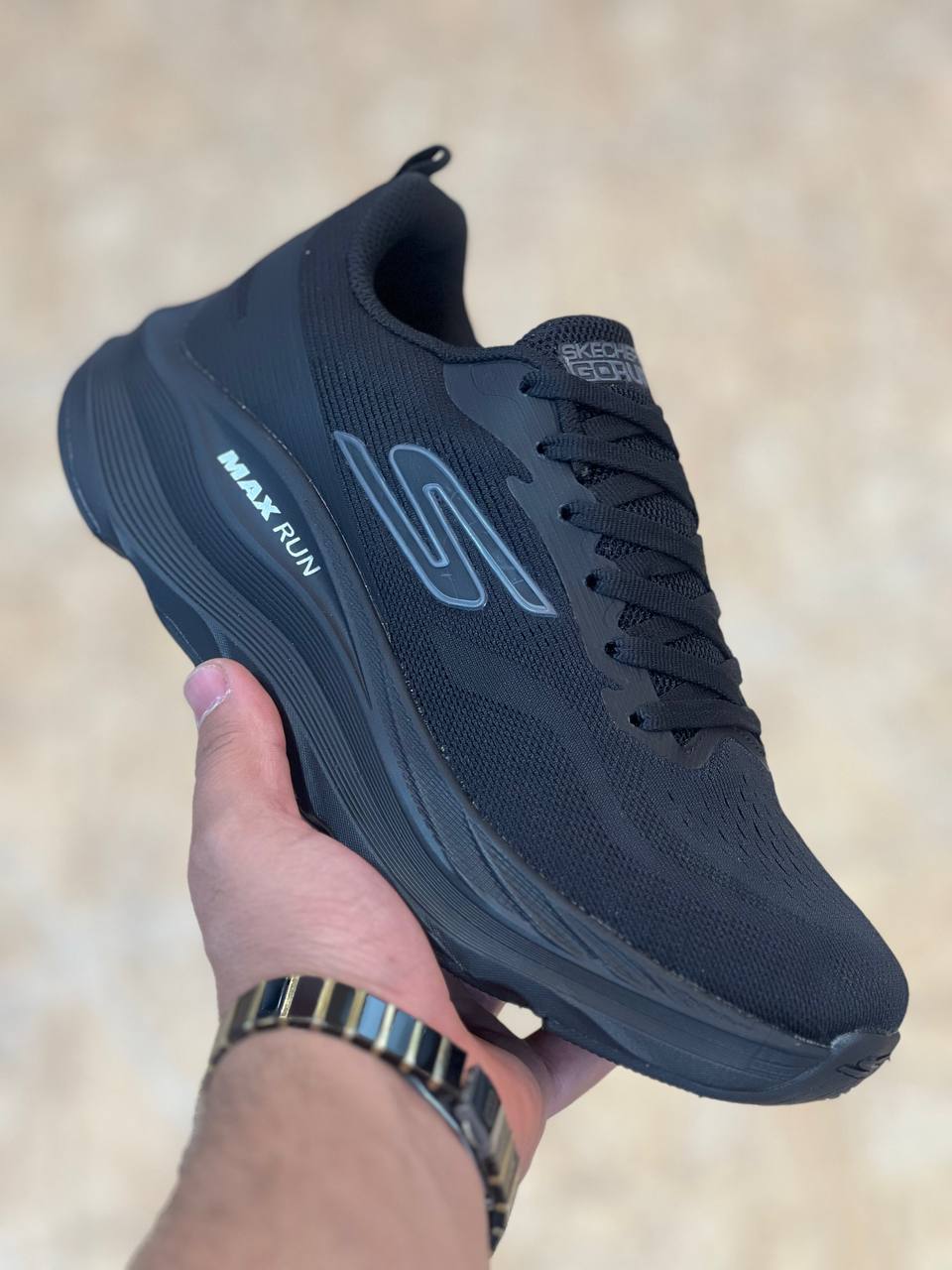 کفش اسکیچرز مکس ران Skechers Max RUN /سبک طبی و راحت /جعبه و بارکد دار/سایز ۴۰تا۴۵