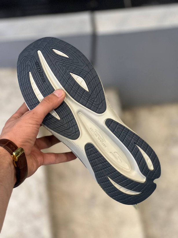 Skechers Max Run Vietnam اسکیچرز