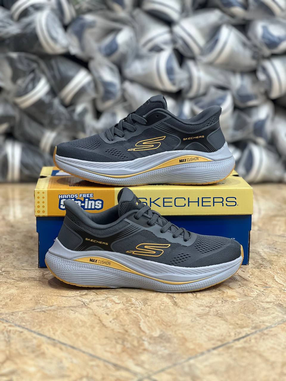 کتونی اسکیچرز مکس کوشن skechers max cushioning سایز 40 تا 45 ساخت ویتنام فروش عمده و تک