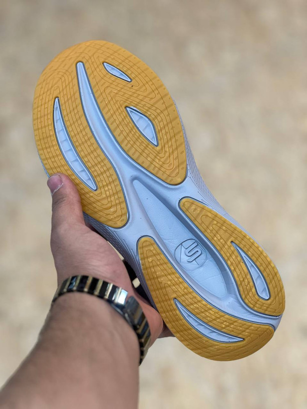 کتونی اسکیچرز مکس کوشن skechers max cushioning سایز 40 تا 45 ساخت ویتنام فروش عمده و تک