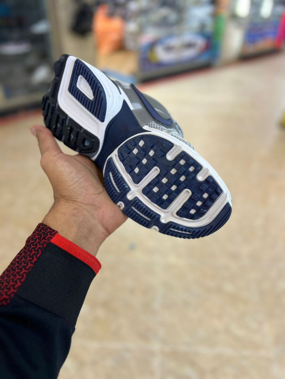 کتونی نایک وی تو کی Nike V2k Run |