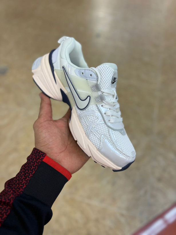 کفش ویتنامی نایک وی تو کی Nike V2k Run | ساخت ویتنام | باجعبه بارکد دار سایز بندی کامل 37تا40