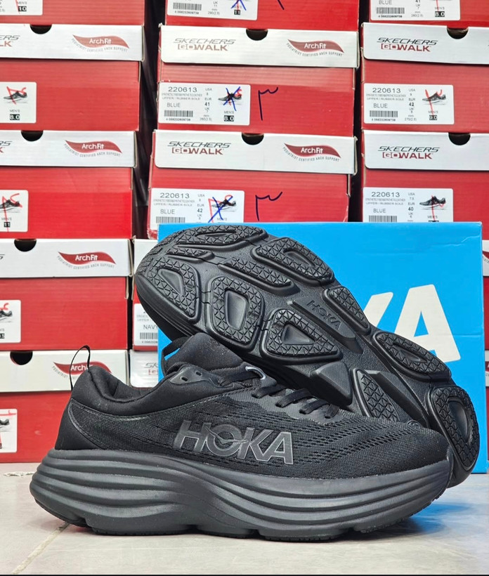 کتونی رانینگ هوکا باندی ۸ ، ساخت ویتنام ، hoka bondi 8