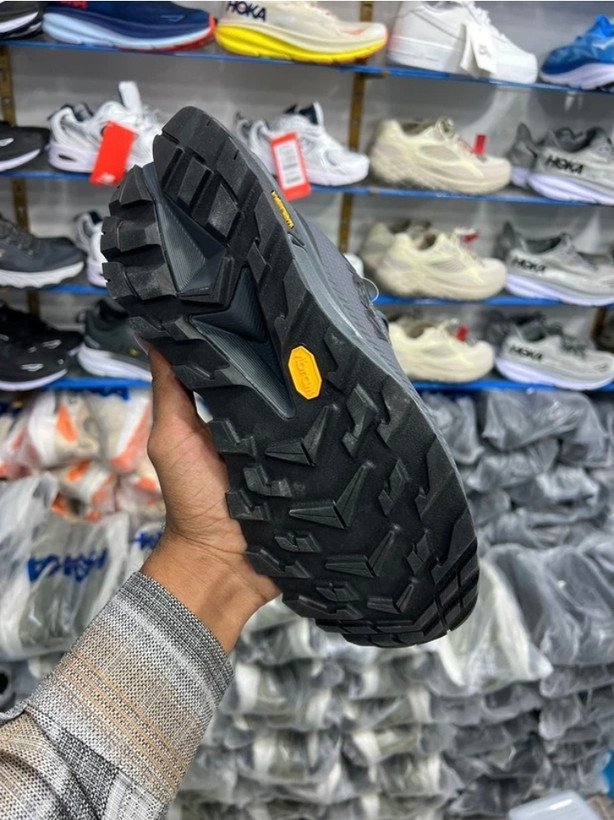 HOKA ONE ONE M SKYLINE-FLOAT X goretexهوکا وان وان اسکای لاین
