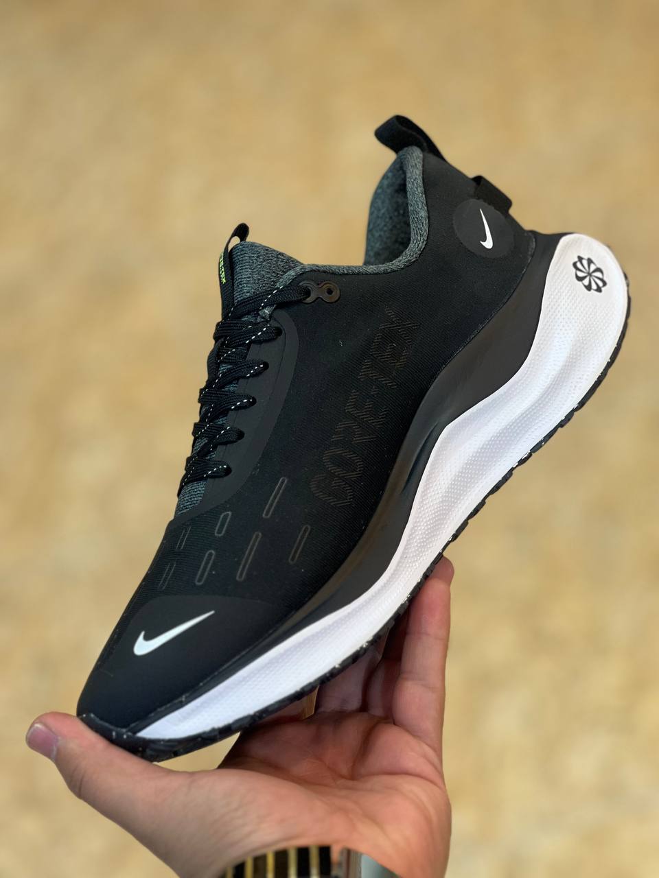 کتونی نایک گورتکس اینفینیتی فروش بصورت عمده و تک سایز ۴۰ تا ۴۵. تضمین کالا Nike React infinity Run 4 Gore_tex