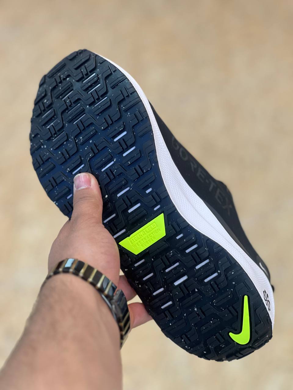 کتونی نایک گورتکس اینفینیتی فروش بصورت عمده و تک سایز ۴۰ تا ۴۵. تضمین کالا Nike React infinity Run 4 Gore_tex