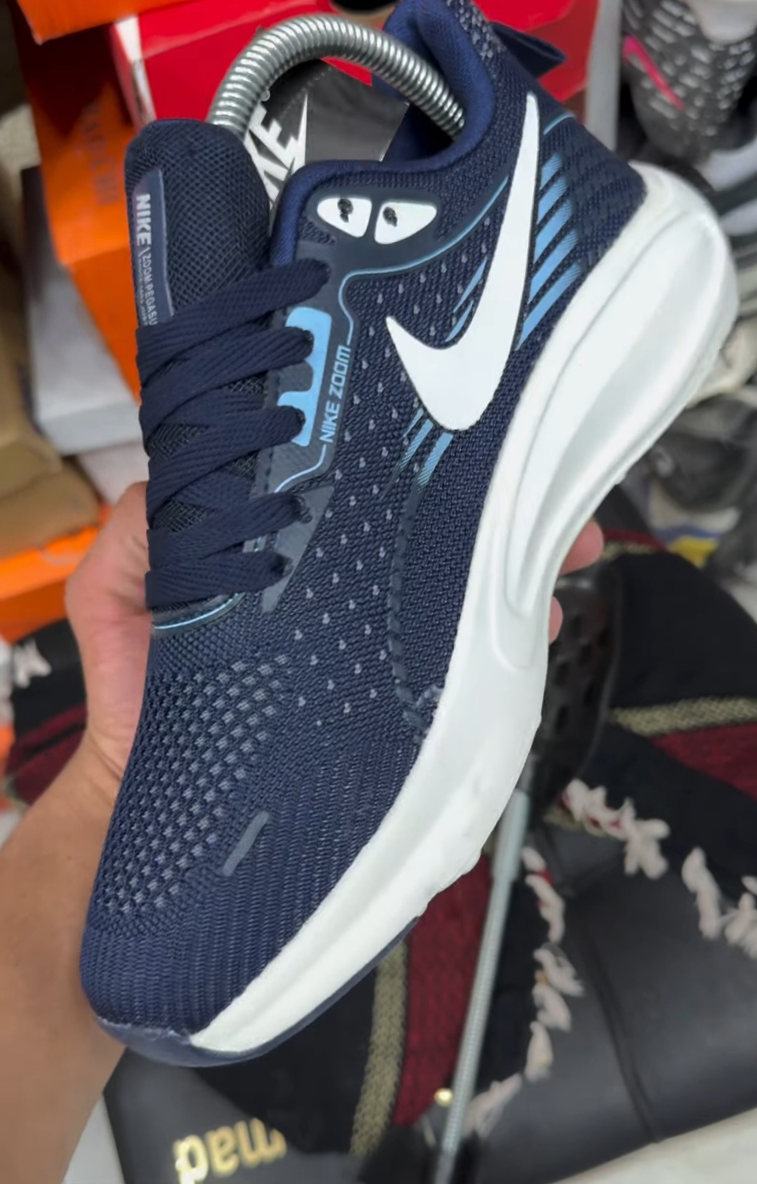 کفش نایک زوم پگاسوس Nike zoom pegasus ساخت ویتنام ، سایز ۴۰ تا ۴۵ فروش بصورت عمده و تک