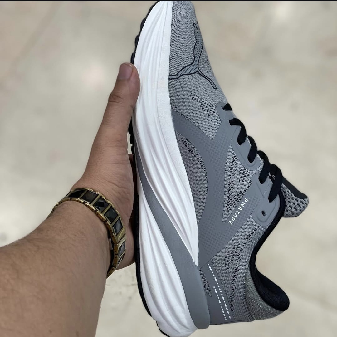 کتونی پوما مدل نیترو ساخت ویتنام سایز ۴۰ تا ۴۵ تنوع در ۴ رنگ جذاب . Puma nitro vietnam