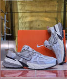 کتونی نایک وی تو کی Nike V2k Run