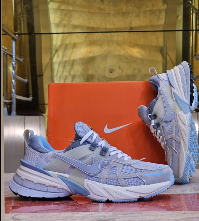 کتونی نایک وی تو کی Nike V2k Run