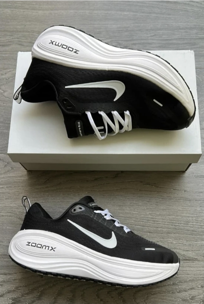 کتونی نایک زوم ومرو پلاس/Nike Air Zoom Vomero Plus
