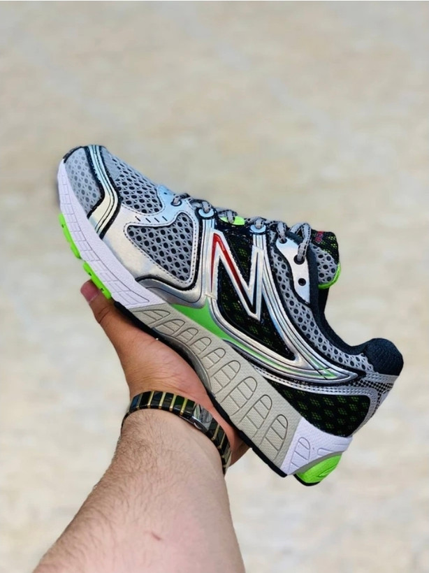 کتونی نیوبالانس ۸۶۰.Newbalance 860 v3.تور درشت لیبل ساخت ویتنام سایز۴۰ تا۴۵ فروش عمده و تک
