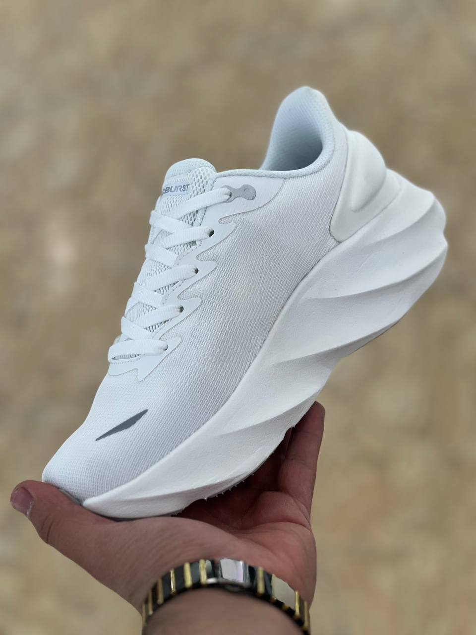کتونی اسکیچرزSkechers Aeru Burst/ ساخت ویتنام/سبک و طبی و راحت/ سایز ۳۷تا ۴۰/فروش عمده و تک