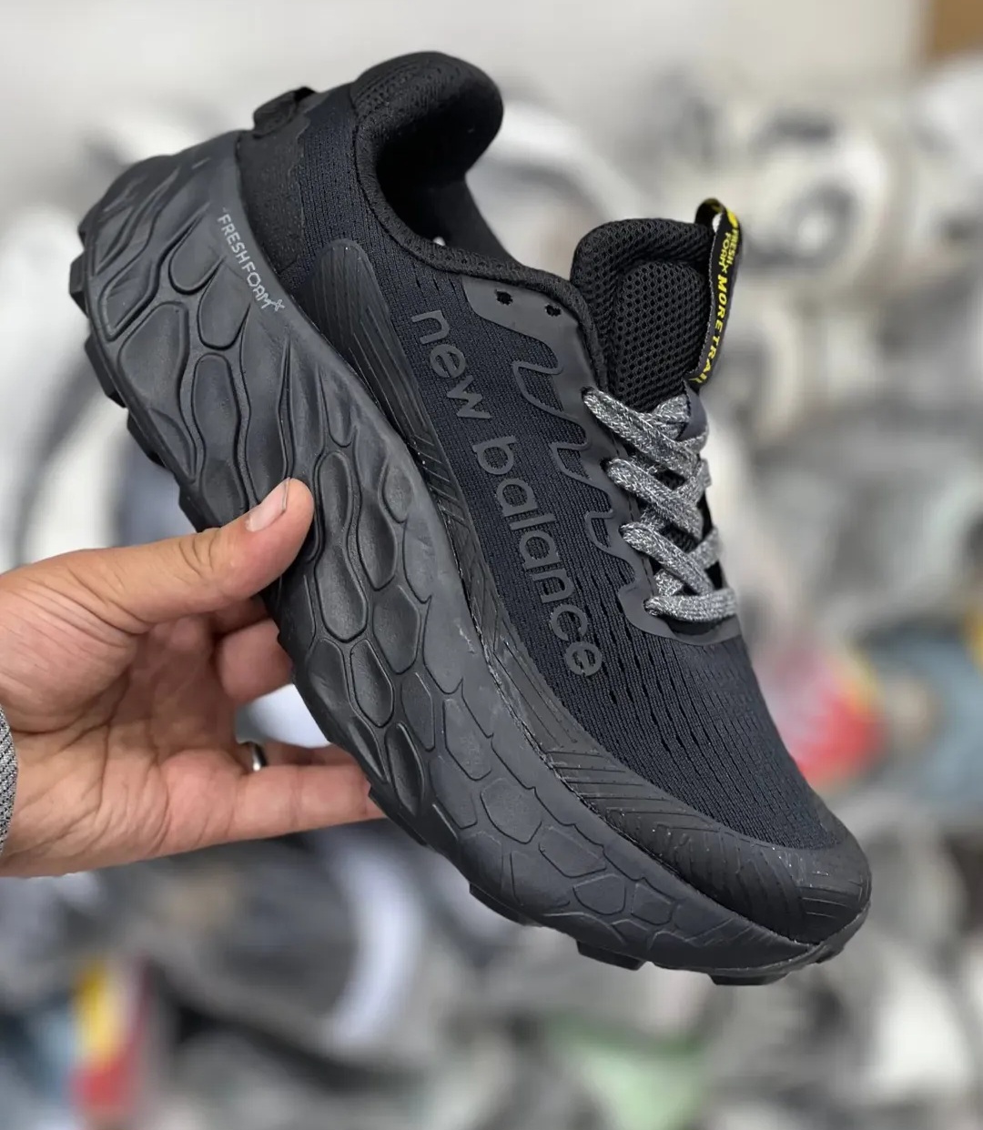کتونی نیوبالانس فرش فوم تریل وی ۳/New balance fresh foam x more trail v3 / فروش بصورت عمده و تک ، ساخت ویتنام سایز ۴۰ تا ۴۵
