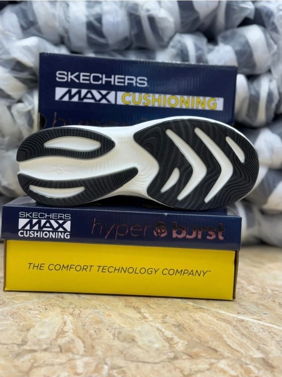 کتونی اسکیچرز هایپر بوس skechers Hyper Burst