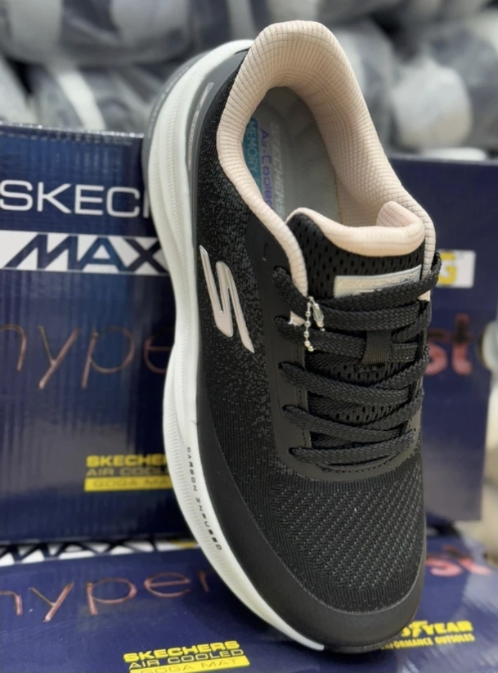 کتونی اسکیچرز هایپر بوس skechers Hyper Burst