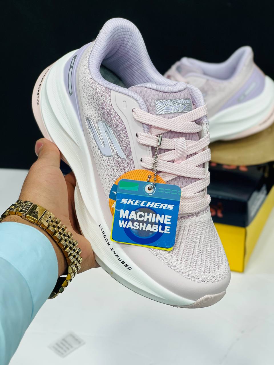 کفش اسکیچرز هایپر بوس skechers Hyper Burst ساخت ویتنام سایز ۳۷تا۴۰فروش عمده و تک ضمانت کالا