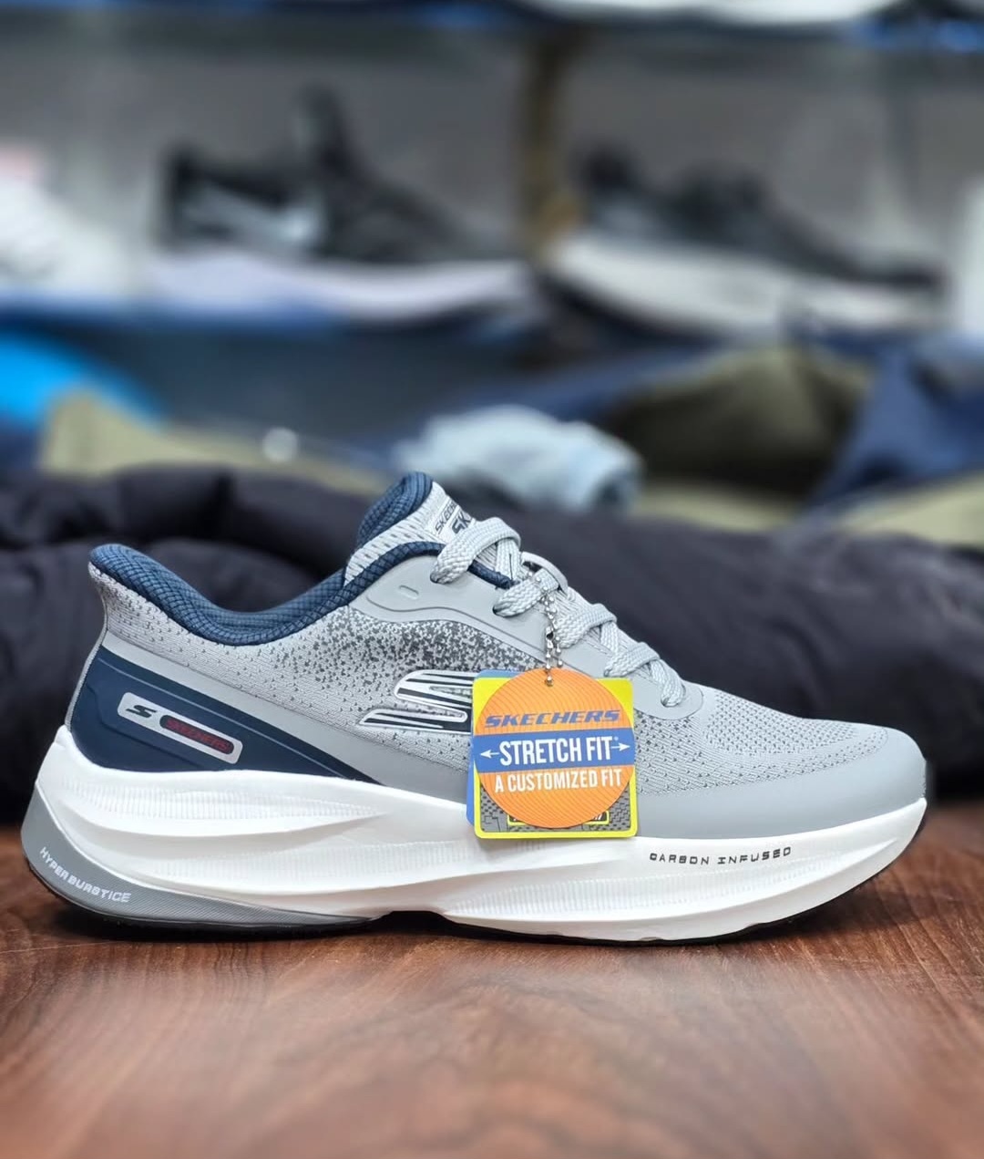 کتونی ویتنامی اسکیچرز هایپر بوس skechers Hyper Burst ساخت ویتنام سایز 40 تا 45 فروش عمده و تک ضمانت کالا